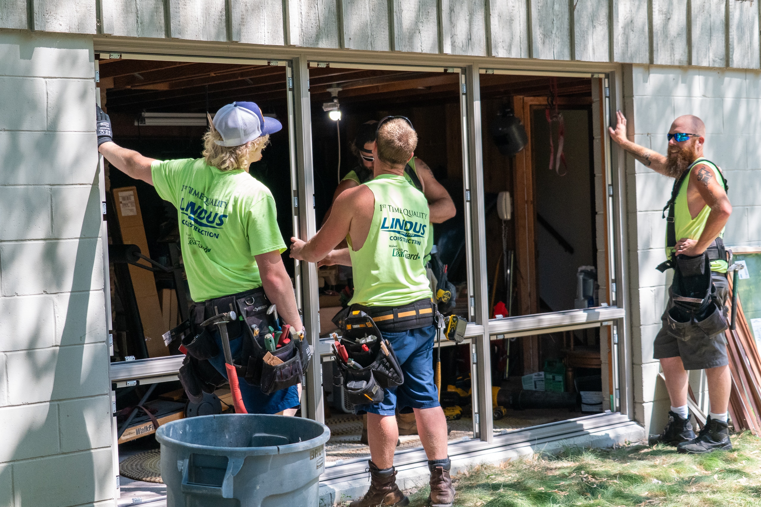 Windows Being Installed in a Minnetonka, Minnesota home by Lindus Construction