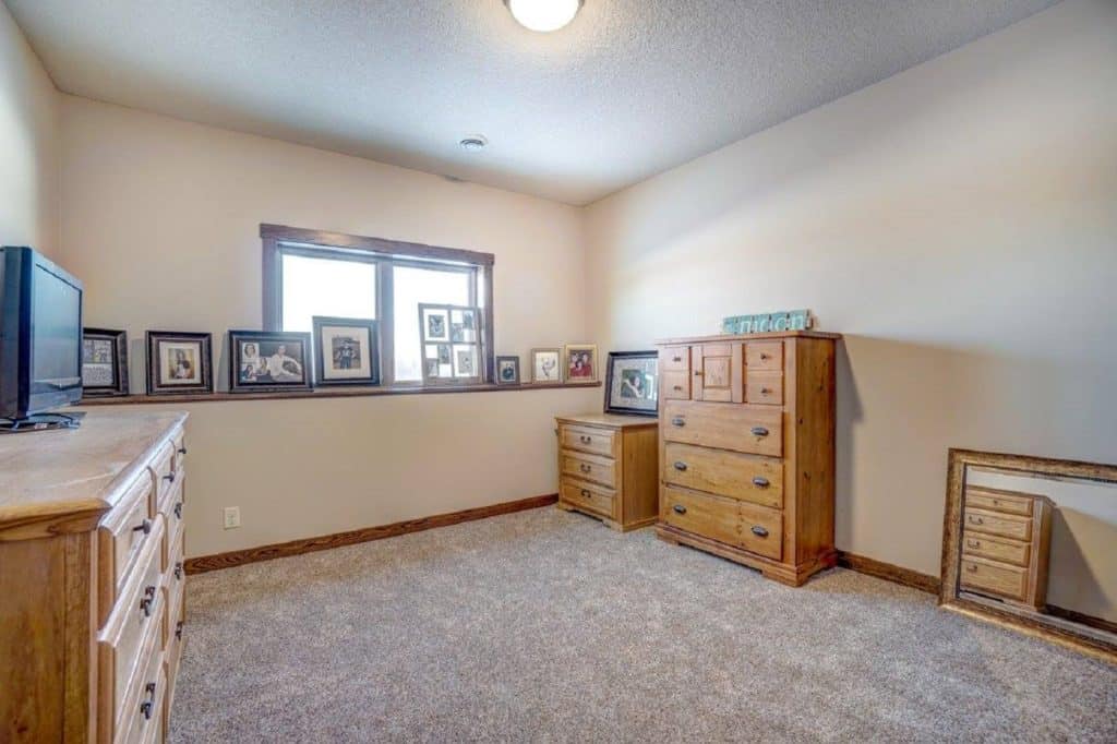 basement bedroom