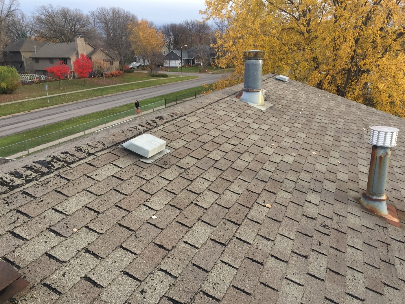 roof needing repairs
