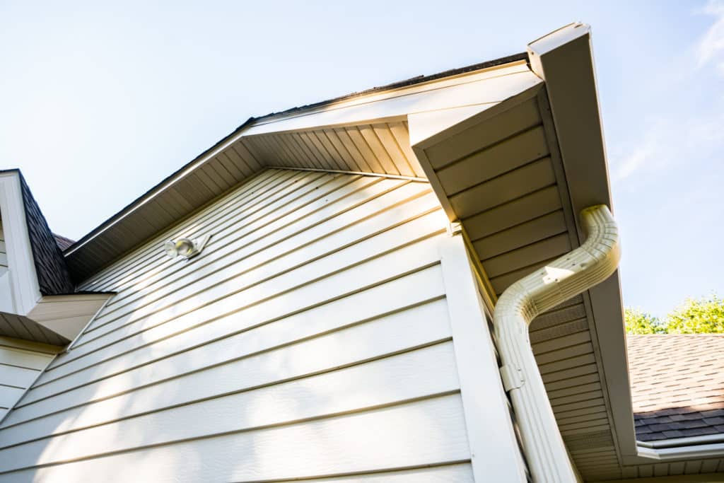 fascia soffit and gutter replacement