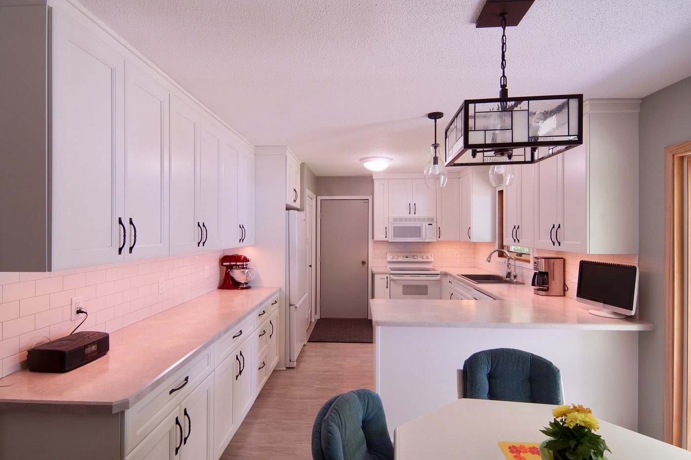 Kitchen remodeled by Lindus Construction