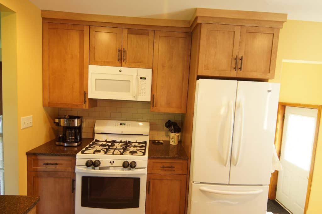 Wood kitchen cabinets