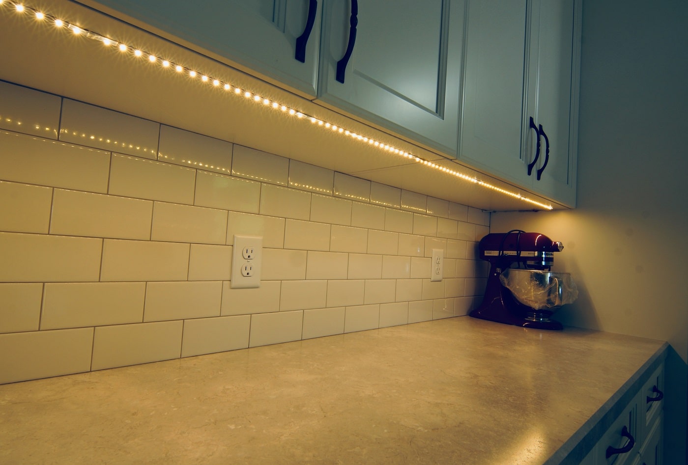 undercabinet lighting