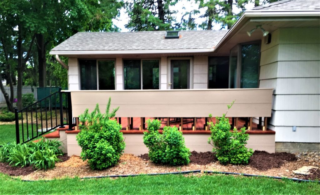 Zuri decking