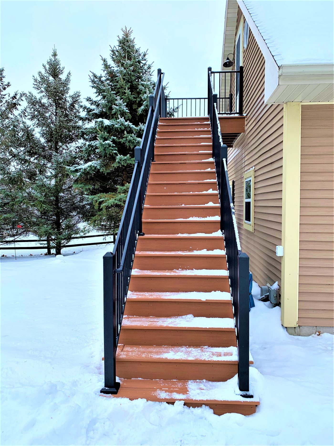 winter deck project by Lindus Construction