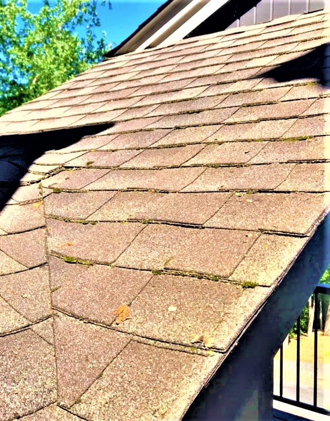 roof of Hudson home before roof replacement