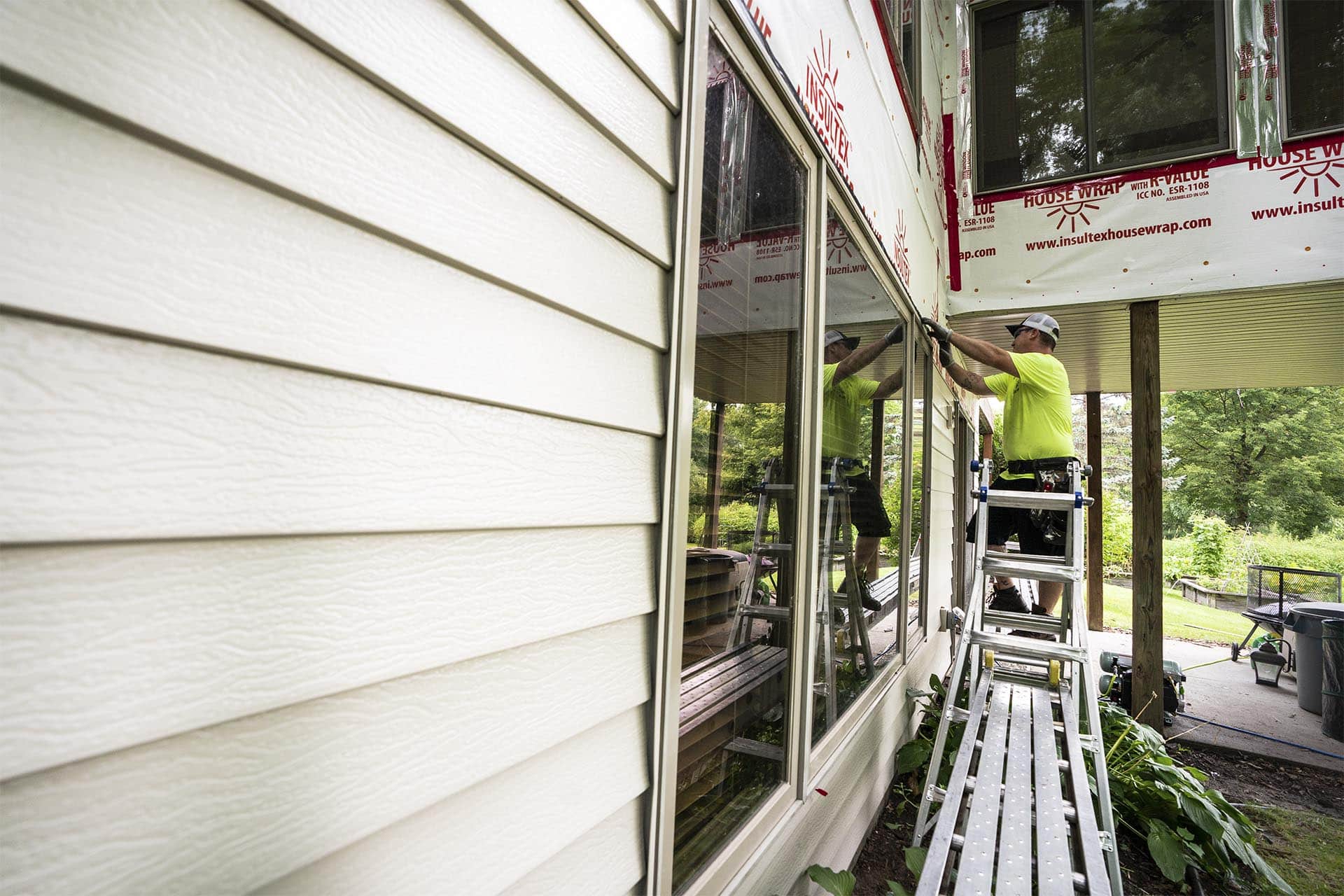 steel siding install