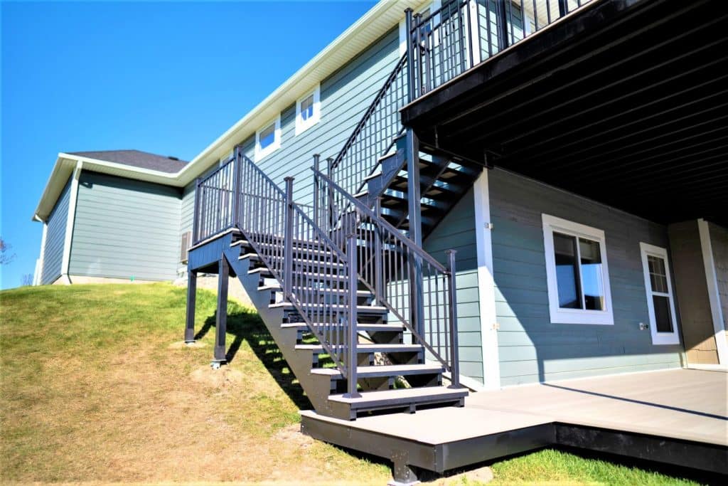 Deck stairs