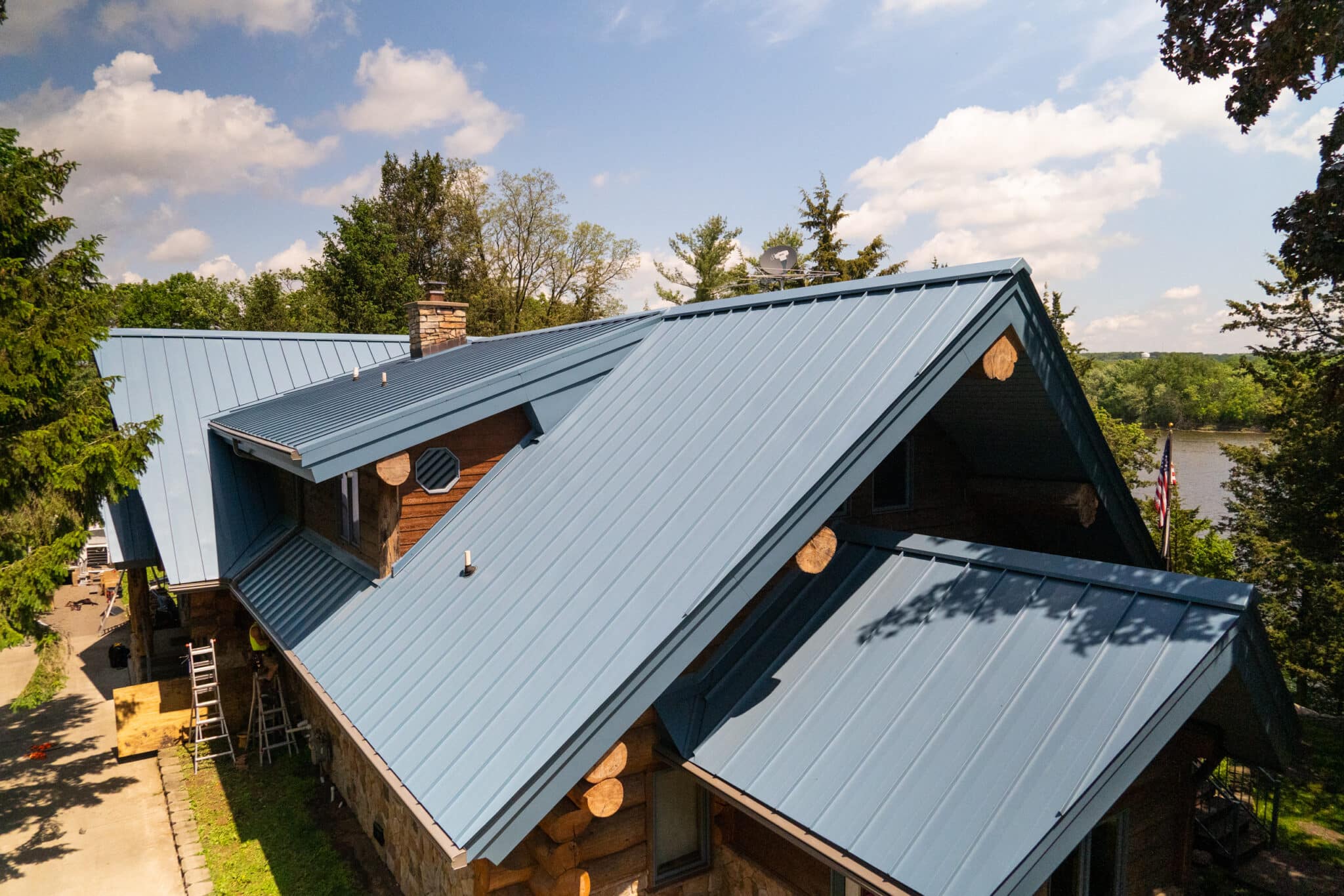 Inver Grove Heights Metal Roof installed by Lindus Construction 